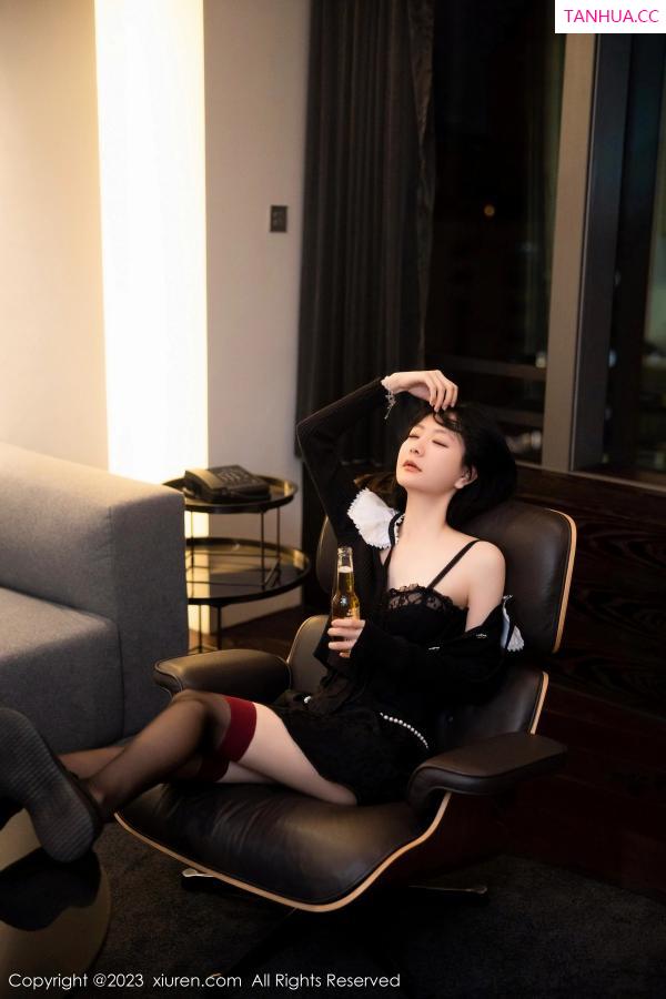   [XiuRen]高清写真图 2023.05.11 No.6724 幼幼 黑丝美腿第15张图片